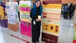 Estudiante en exposición